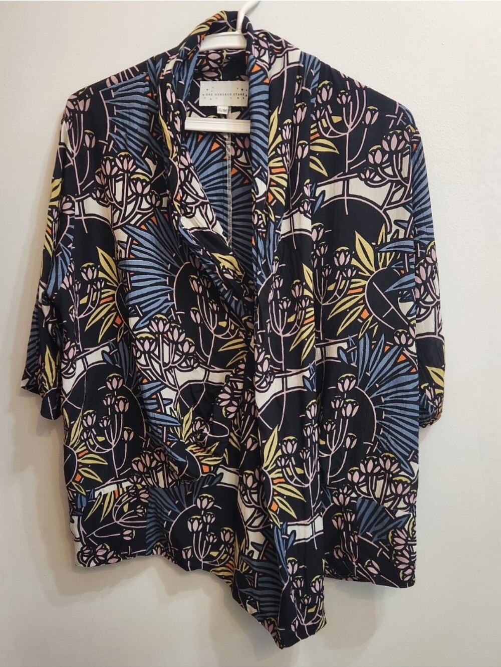 One Hundred StarsDeco Daisy Grey Rachel Top Size S/M